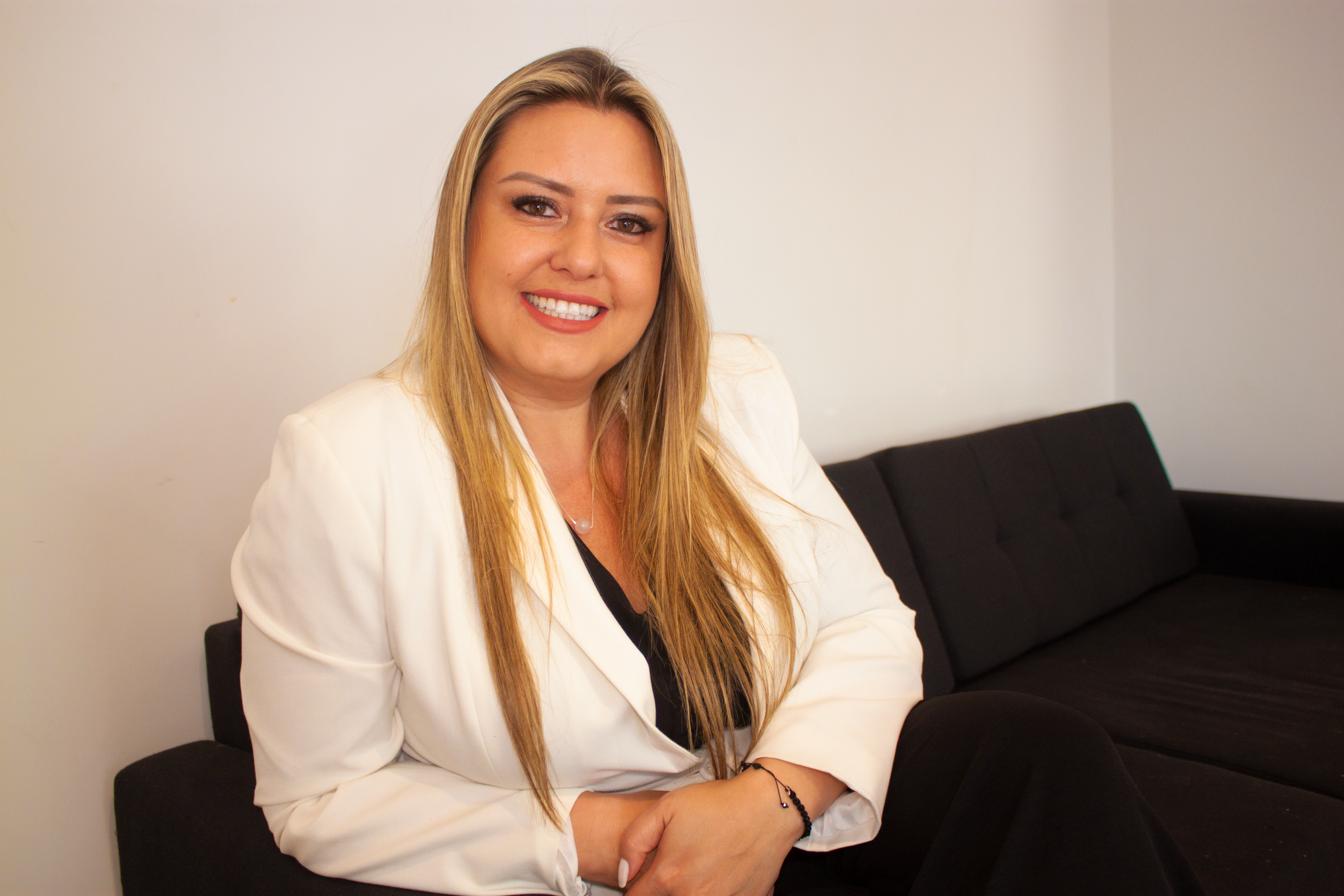 Camila Araújo em seu consultório